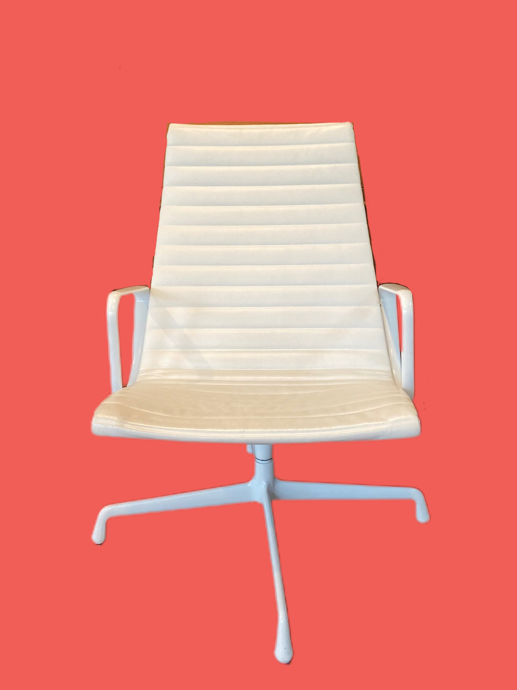 Herman Miller White Leather High-Back Eames Aluminum Group Chair